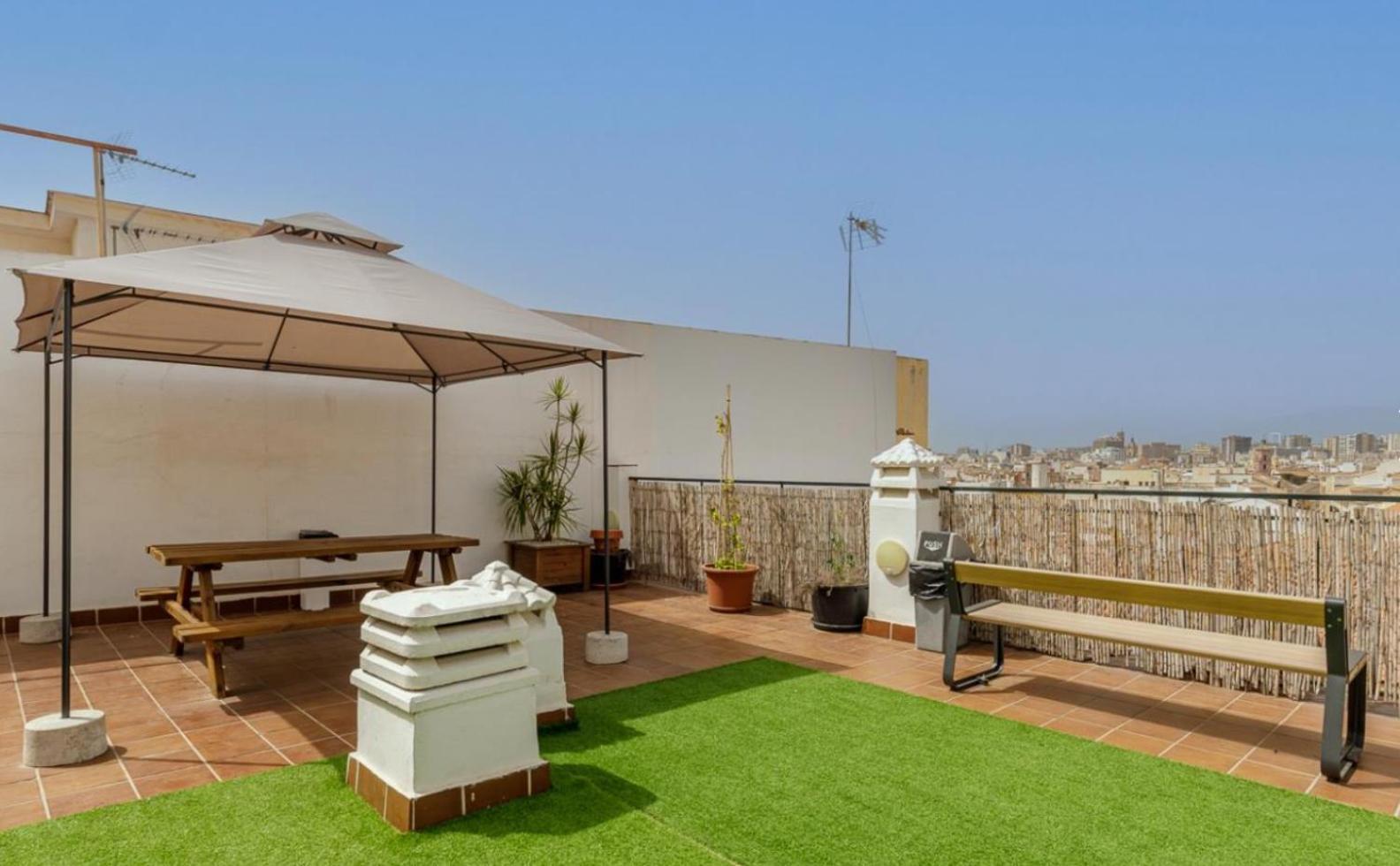 Apartamento Centrico La Merced 2 - Free Parking & Free Gym Apartment Malaga Exterior photo