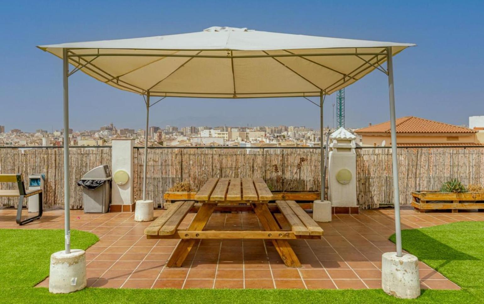 Apartamento Centrico La Merced 2 - Free Parking & Free Gym Apartment Malaga Exterior photo